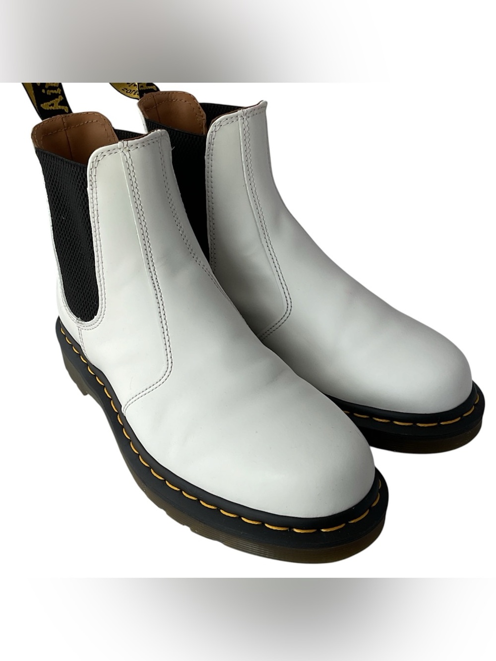 Dr. Martens 2976 YS White Smooth Leather Chelsea Boots Women’s Size 7
